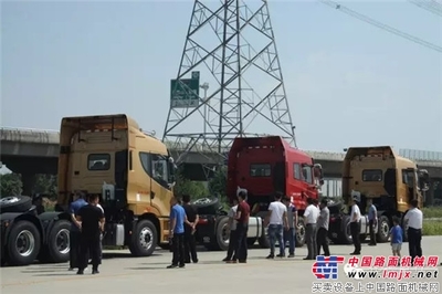 山西客戶華菱行，漢馬吸污車獲點贊